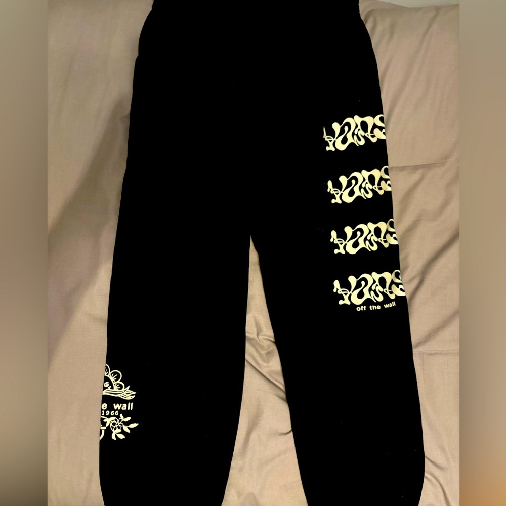 Vans: Off the Wall - Graphic Sweatpants